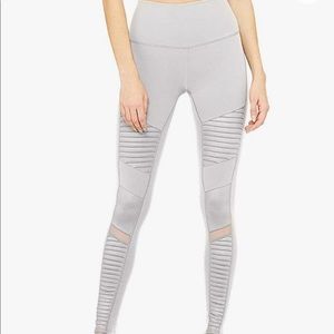 All yoga moto leggings